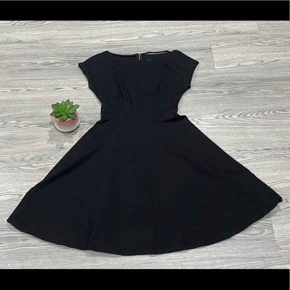 kate spade Dresses & Skirts - Kate Spade ♠️ Broom Street black dress kate spade Dresses & Skirts - Kate Spade ♠️ Broom Street black dress